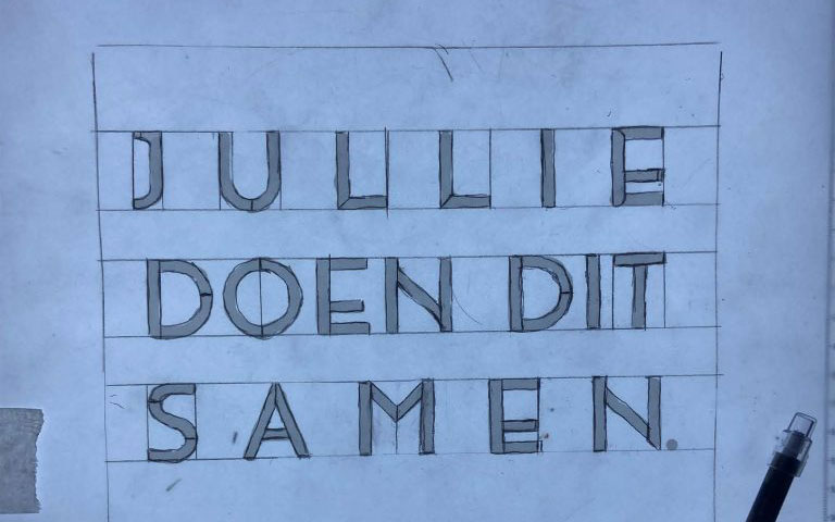 Rient Adrijan: glas, licht en beweging